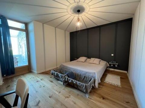 Chambre 1 équipée d'une clim