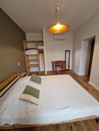Chambre 2 équipée d'une clim